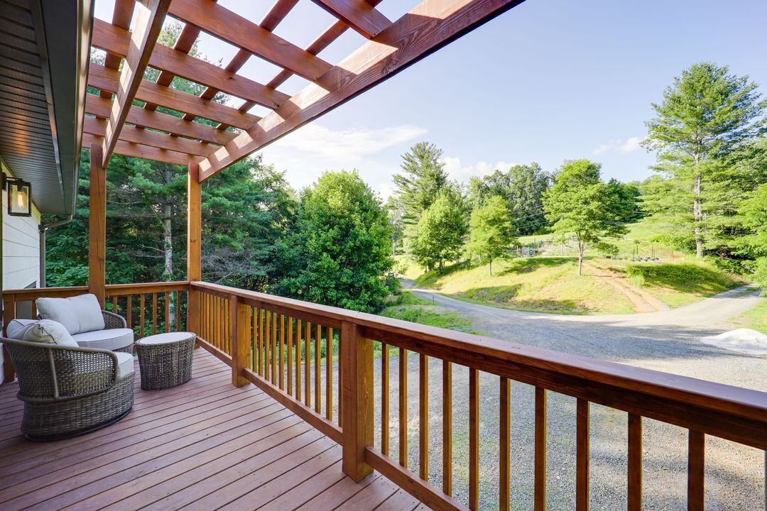 Photo of Outdoor in Bakersville