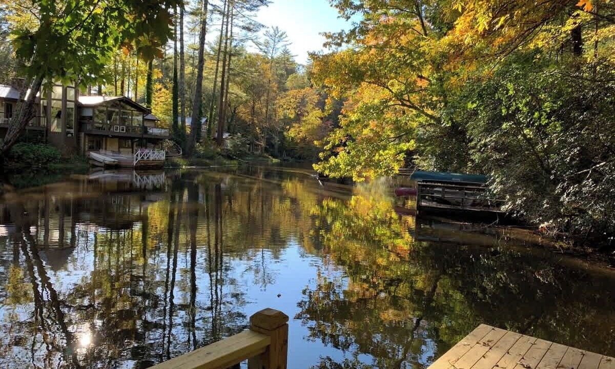 Photo of Outdoor in Mirror Lake