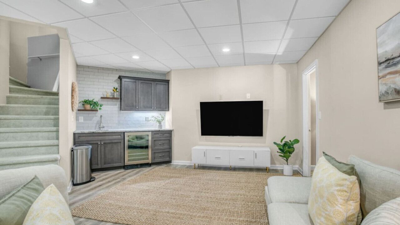 Photo of Livingroom in Jamestown