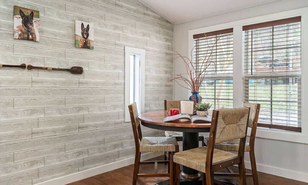 Photo of Bedroom in Smithville