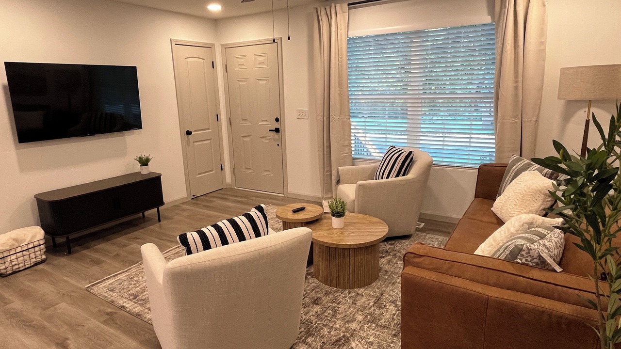 Photo of Livingroom in Monroe
