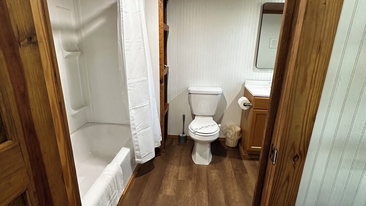 Photo of Bathroom in Lake Waccamaw