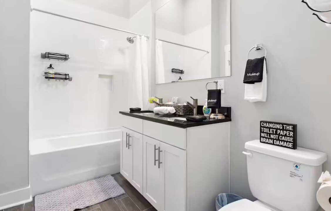 Photo of Bathroom in Third Ward