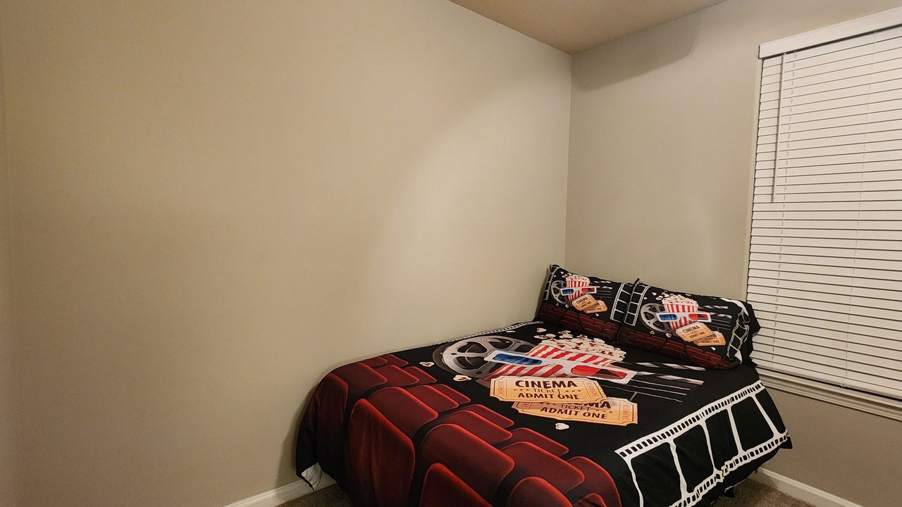 Photo of Bedroom in Executive Park