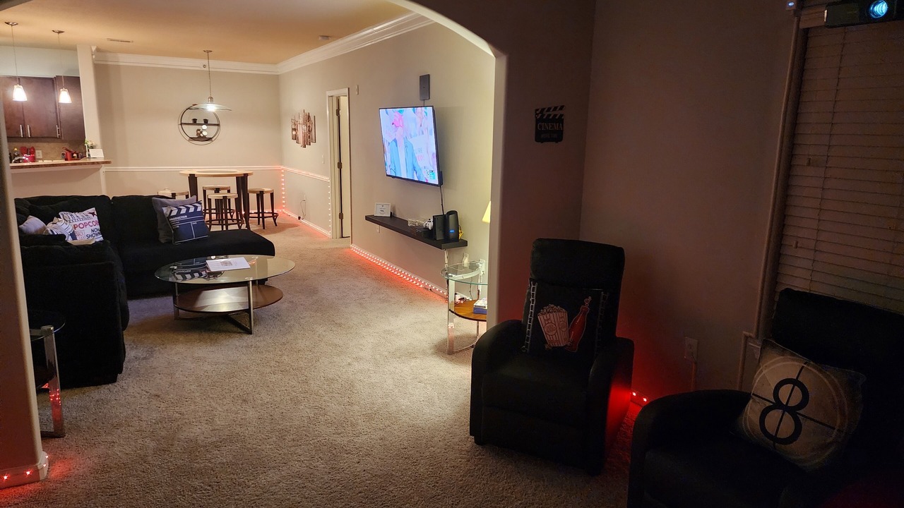 Photo of Livingroom in Executive Park