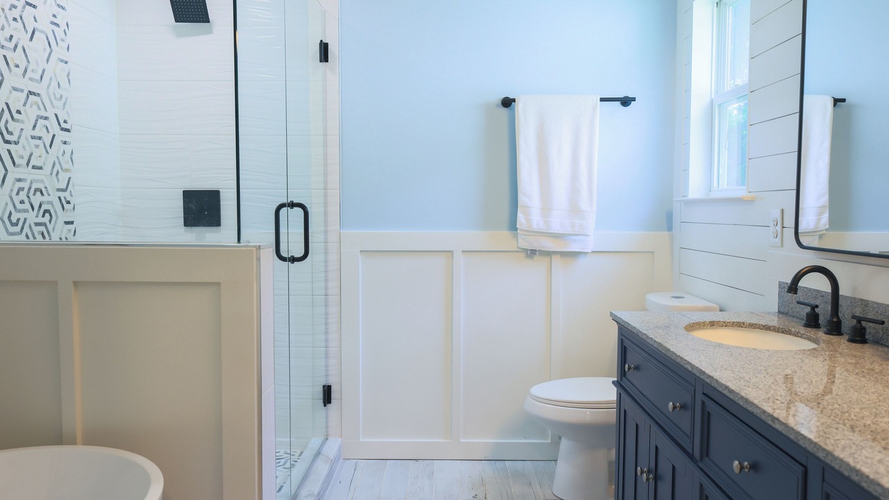 Photo of Bathroom in Wessex Square
