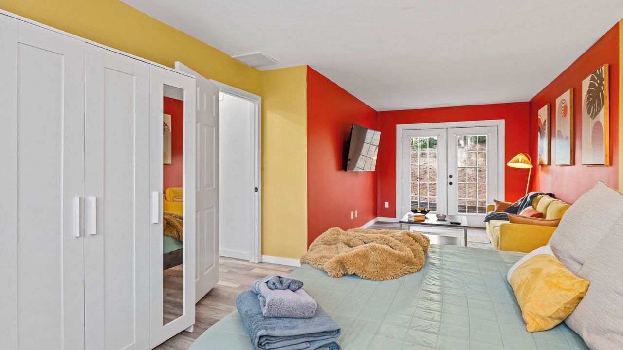 Photo of Bedroom in Hendersonville