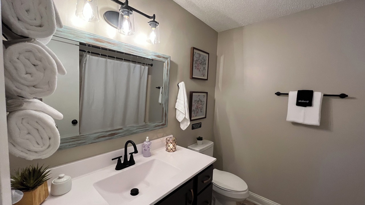 Photo of Bathroom in Dunn