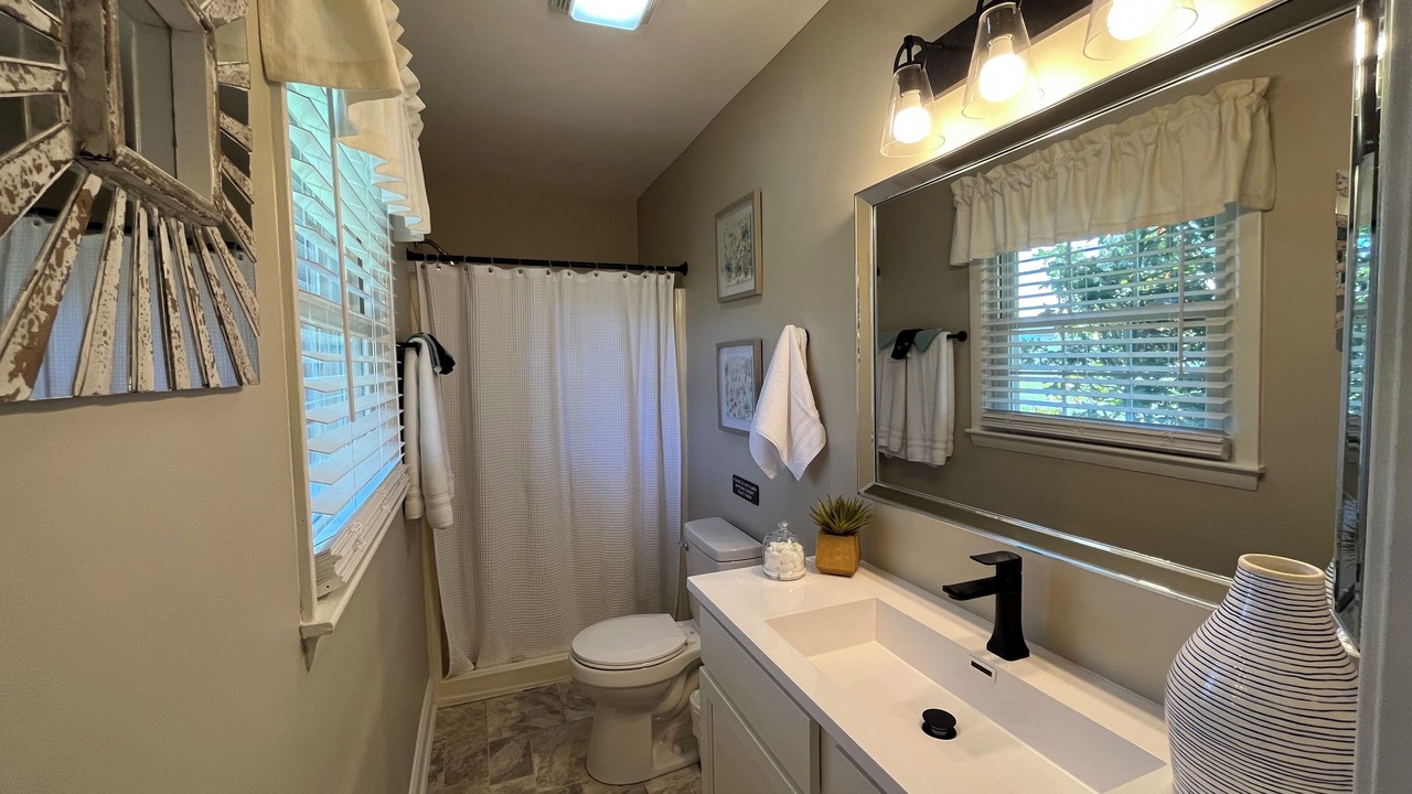 Photo of Bathroom in Dunn