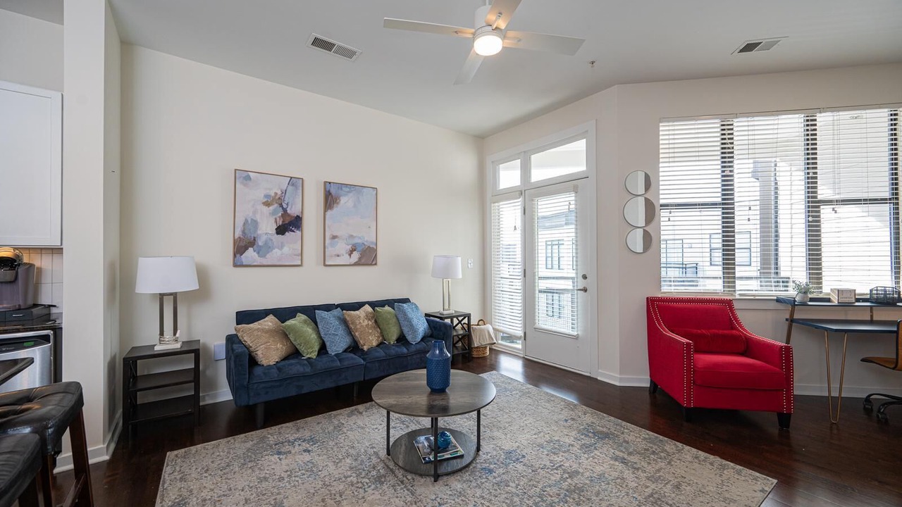 Photo of Livingroom in Second Ward