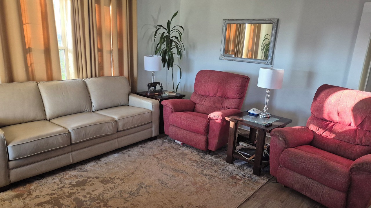 Photo of Livingroom in Monroe