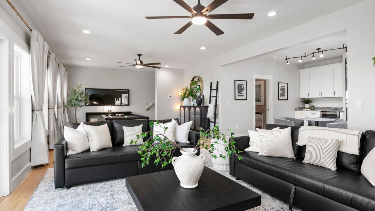 Photo of Bedroom in Laurel Park