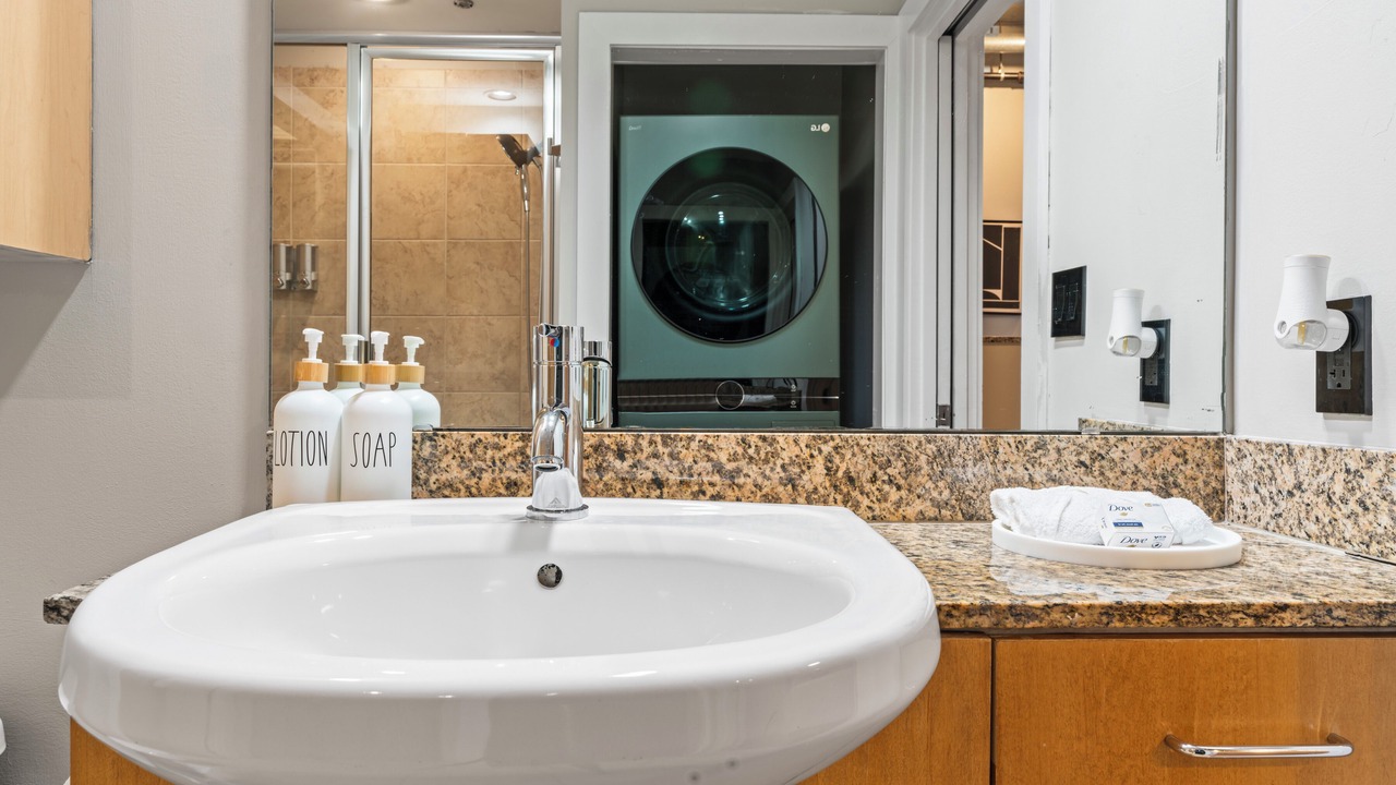 Photo of Bathroom in First Ward