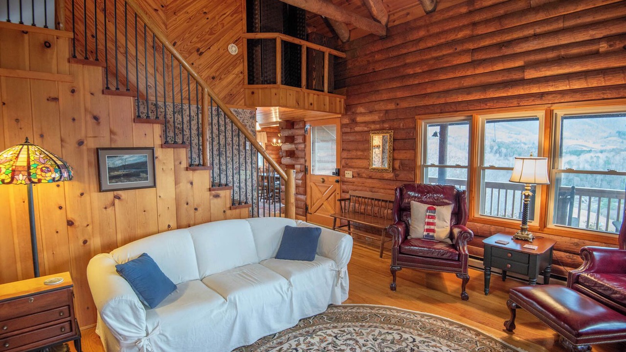 Photo of Livingroom in Lansing
