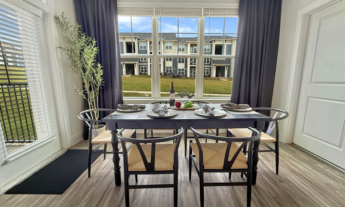 Photo of Livingroom in Mooresville