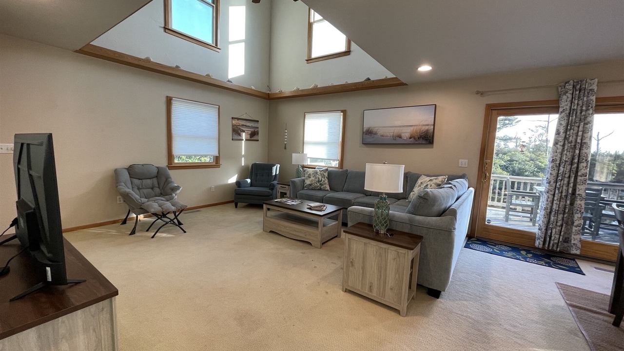 Photo of Livingroom in Indiantown Shores