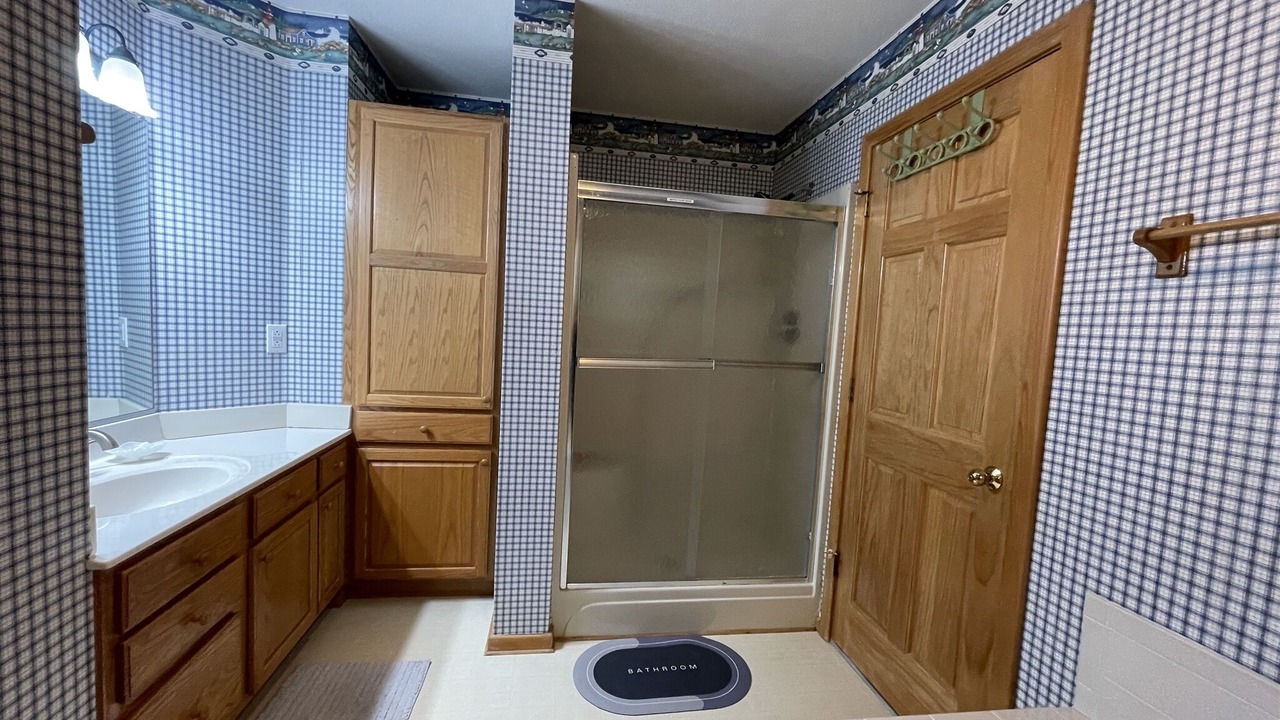 Photo of Bathroom in Indiantown Shores