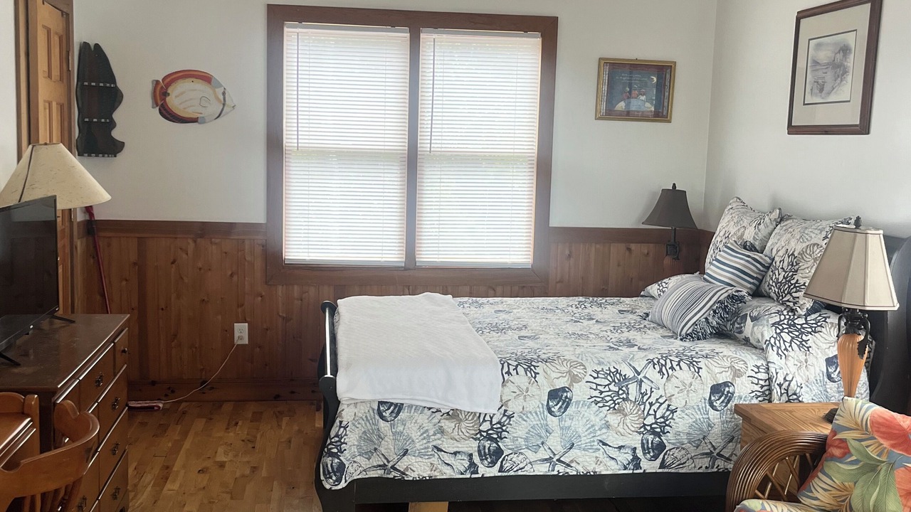 Photo of Bedroom in Lake Waccamaw