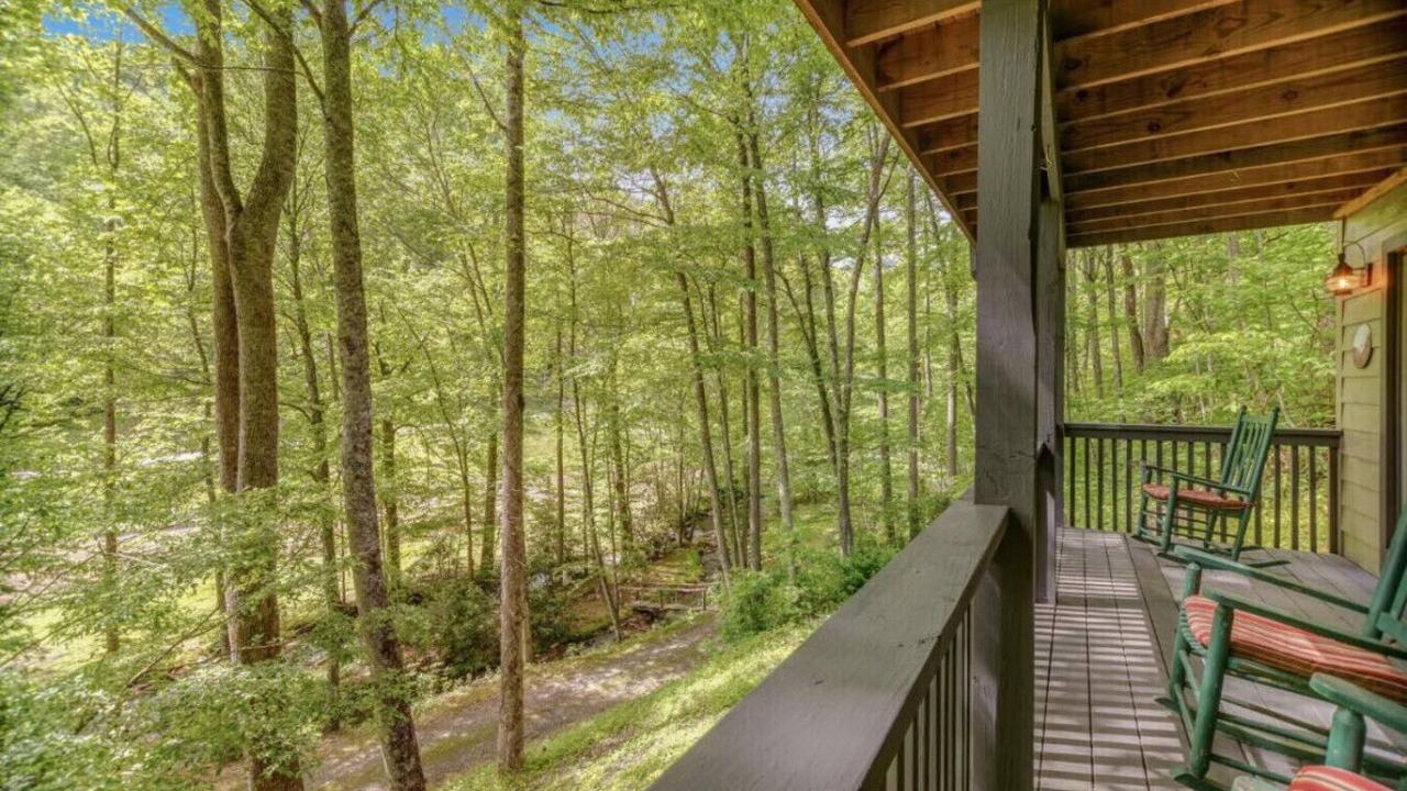 Photo of Patio Balcony in Sylva