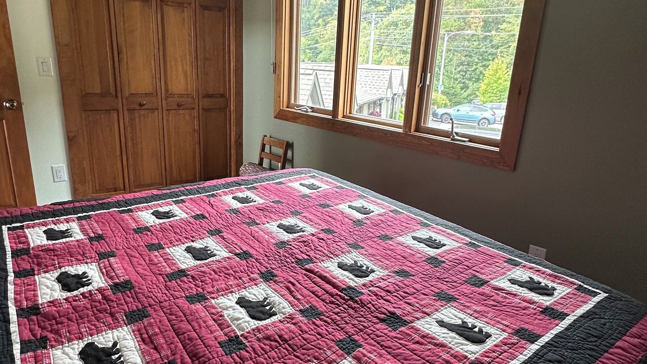 Photo of Bedroom in Apple Ridge