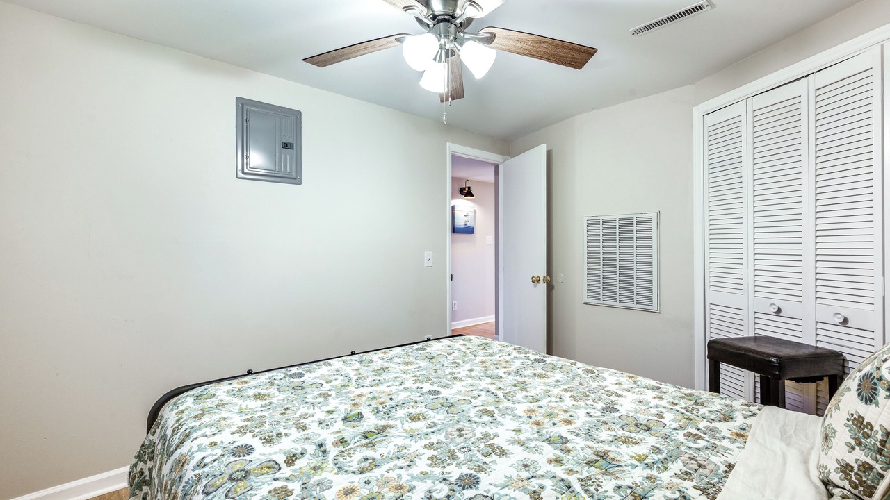 Photo of Bedroom in Southmont