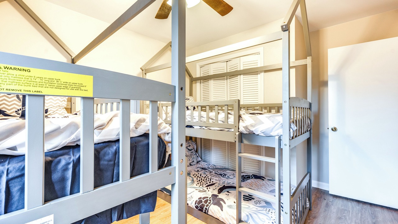 Photo of Bedroom in Southmont