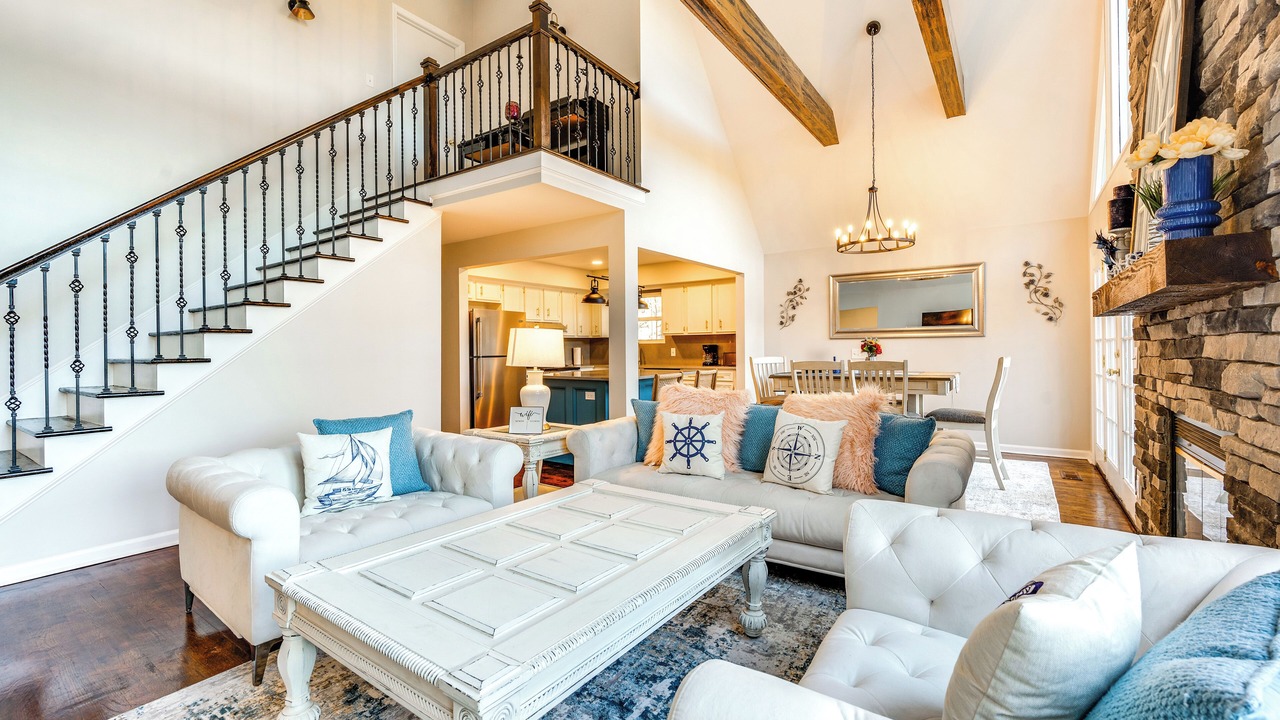 Photo of Livingroom in Southmont