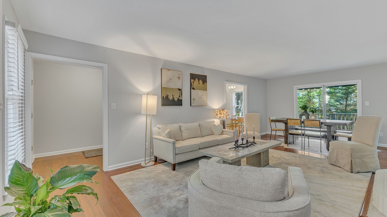 Photo of Livingroom in Northwest Raleigh