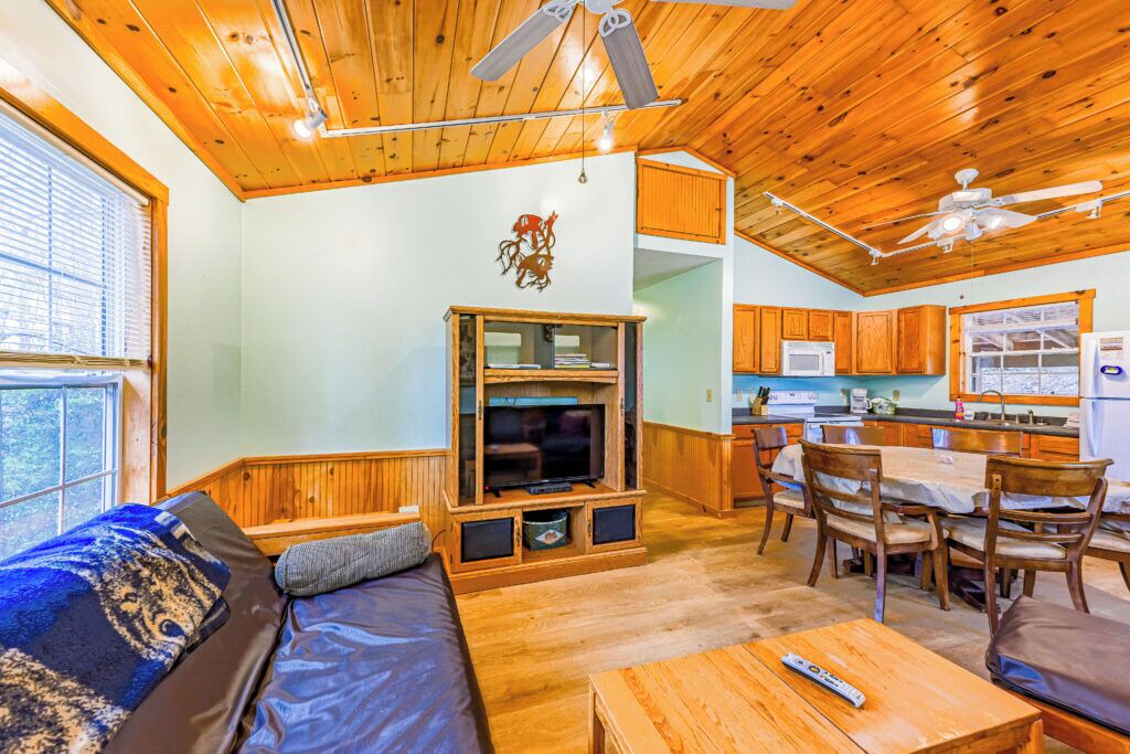 Photo of Livingroom in Bryson City
