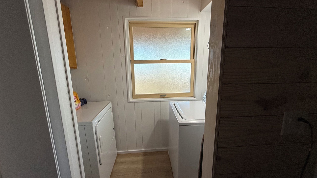 Photo of Bathroom in Newland