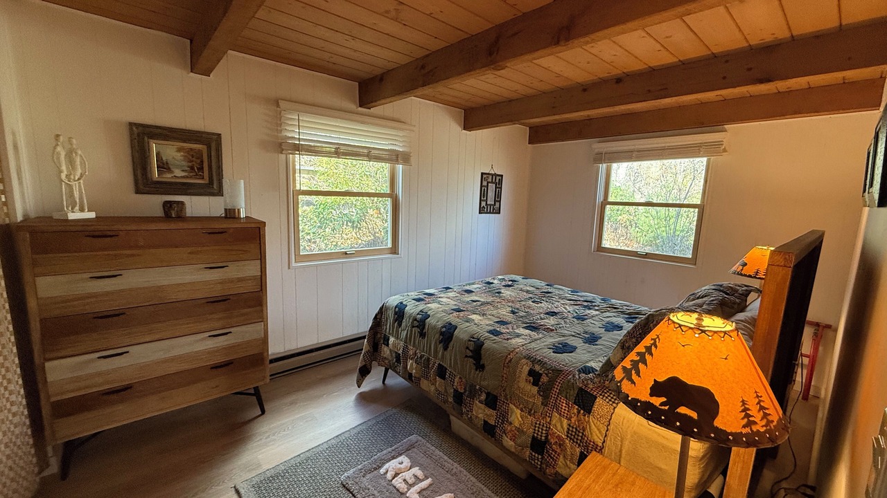 Photo of Bedroom in Newland