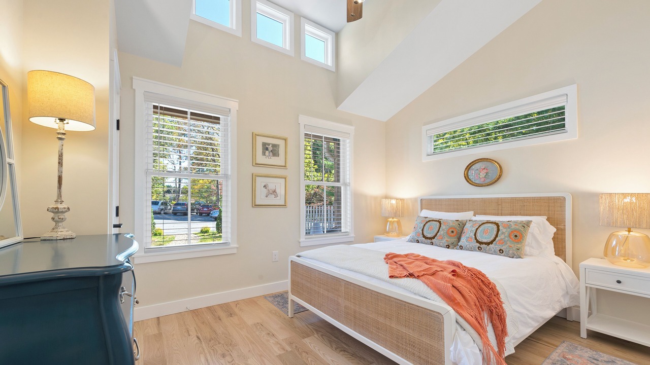 Photo of Bedroom in Flat Rock