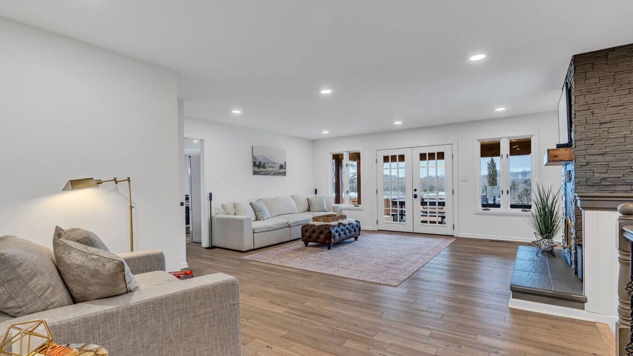Photo of Livingroom in Gallatin