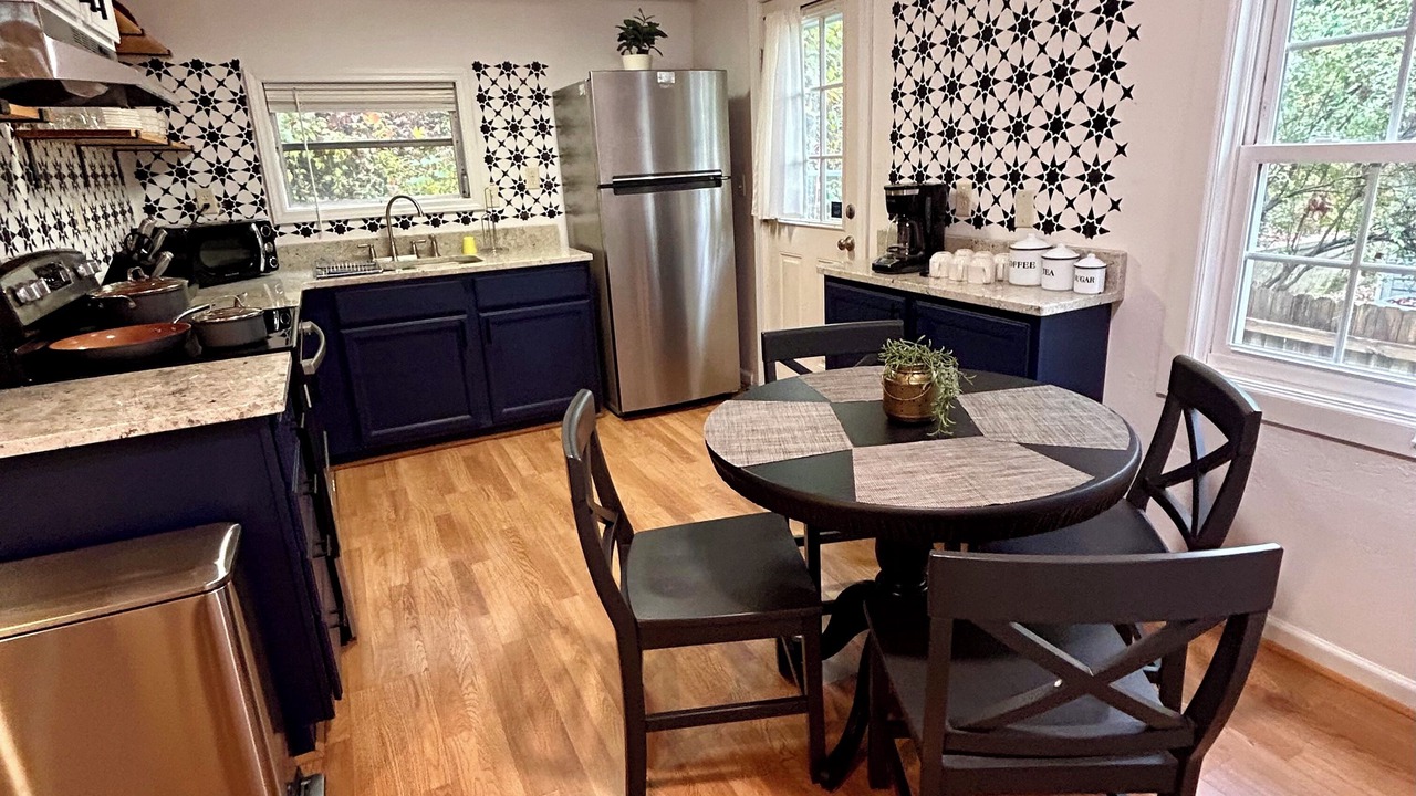 Photo of Kitchen in Chimney Rock