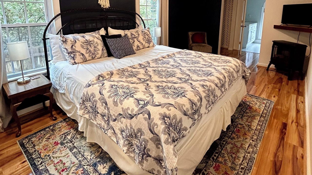 Photo of Bedroom in Chimney Rock