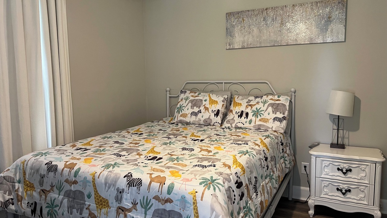 Photo of Bedroom in Glen Raven
