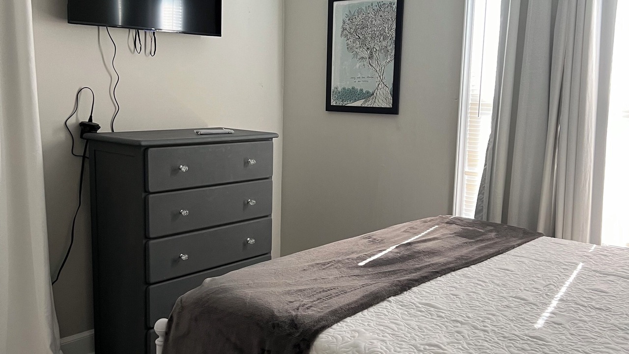 Photo of Bedroom in Glen Raven