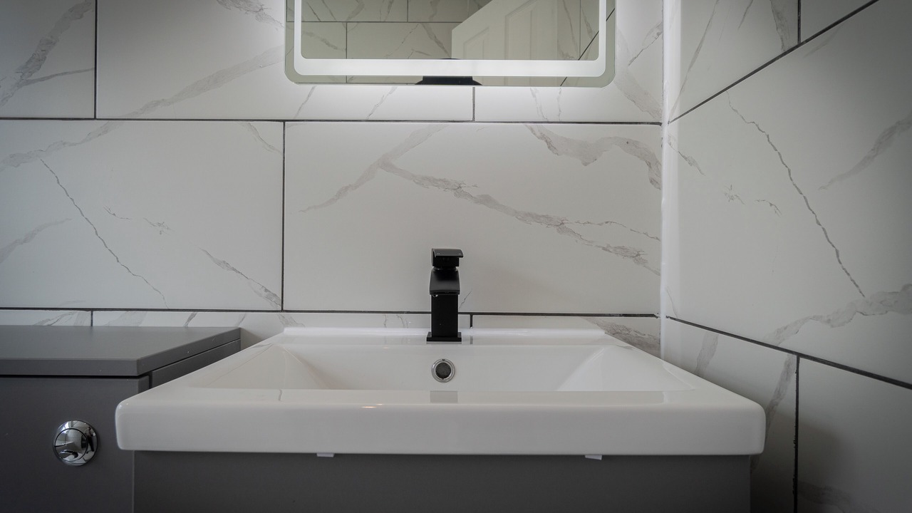 Photo of Bathroom in Hythe