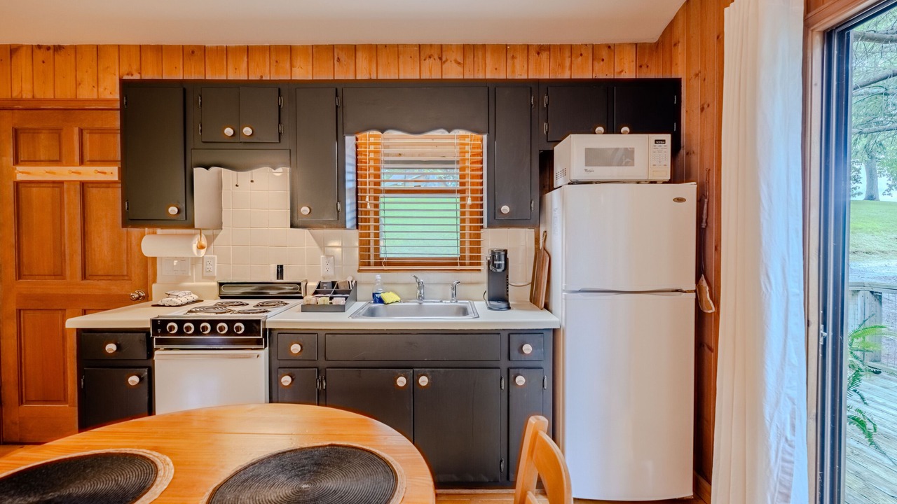 Photo of Kitchen in Scaly Mountain