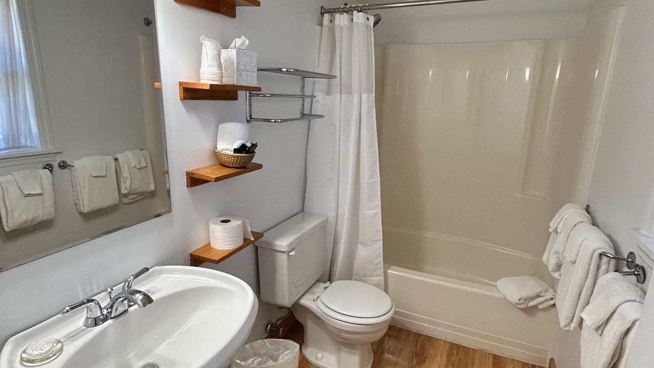 Photo of Bathroom in Scaly Mountain