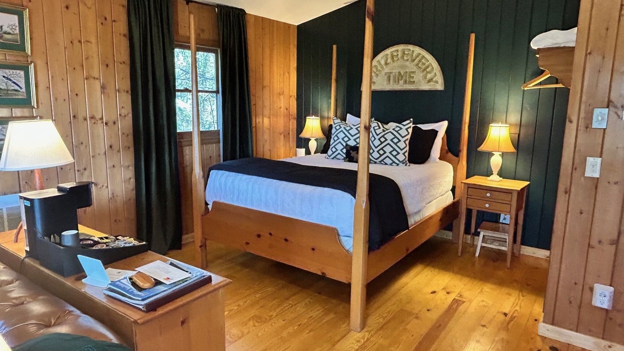 Photo of Bedroom in Scaly Mountain