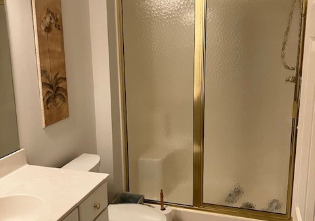 Photo of Bathroom in Hickory