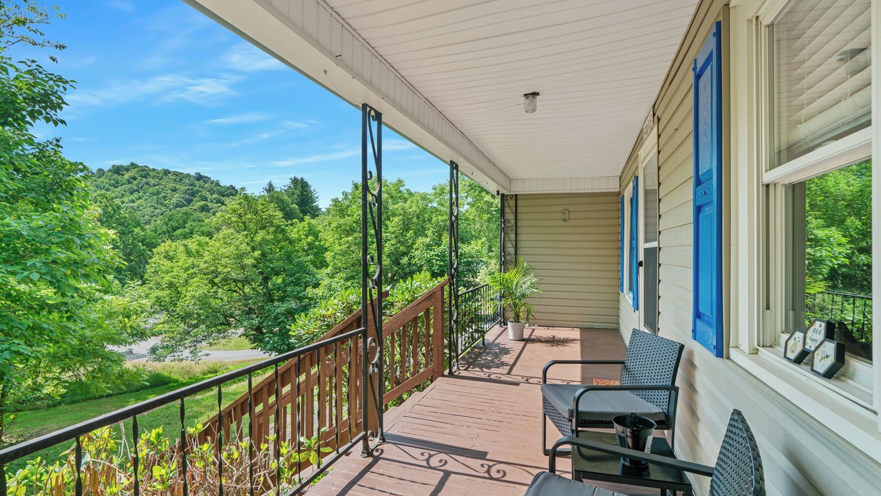 Photo of Outdoor in Bakersville