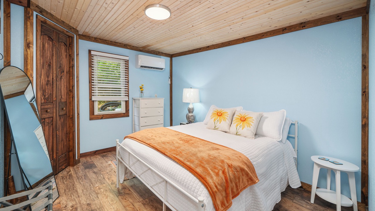 Photo of Bedroom in Bakersville