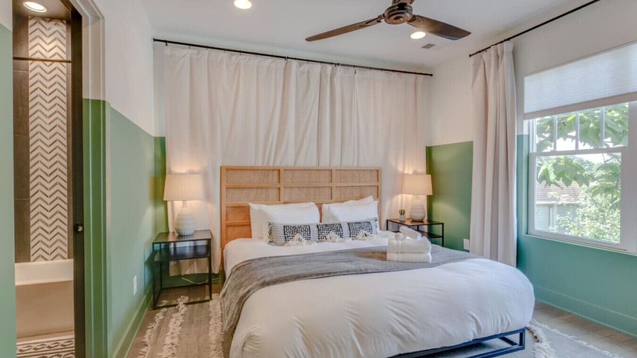 Photo of Bedroom in Historic Waverly