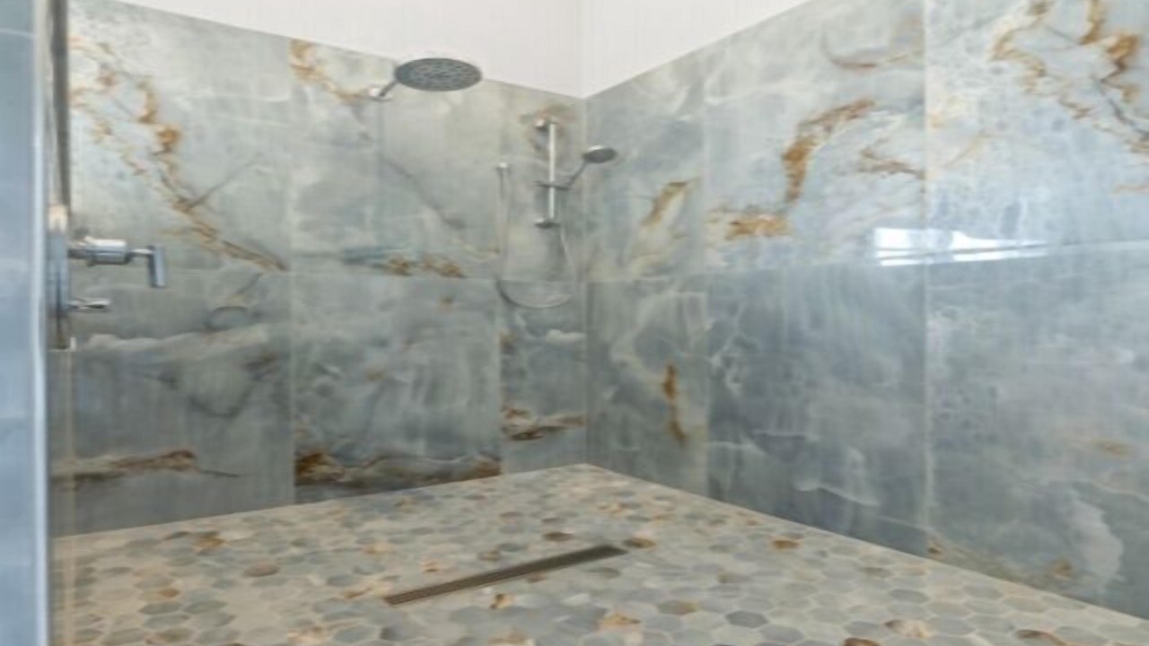 Photo of Bathroom in Carolina Beach