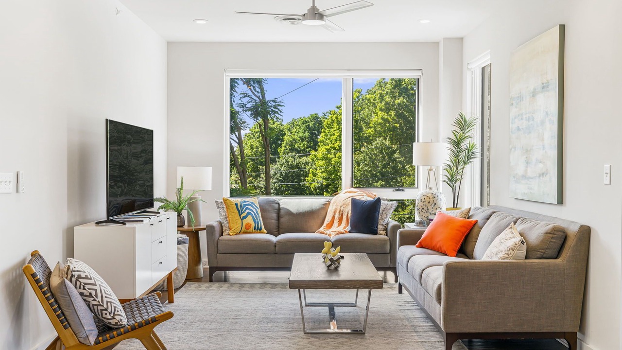 Photo of Livingroom in Historic Montford