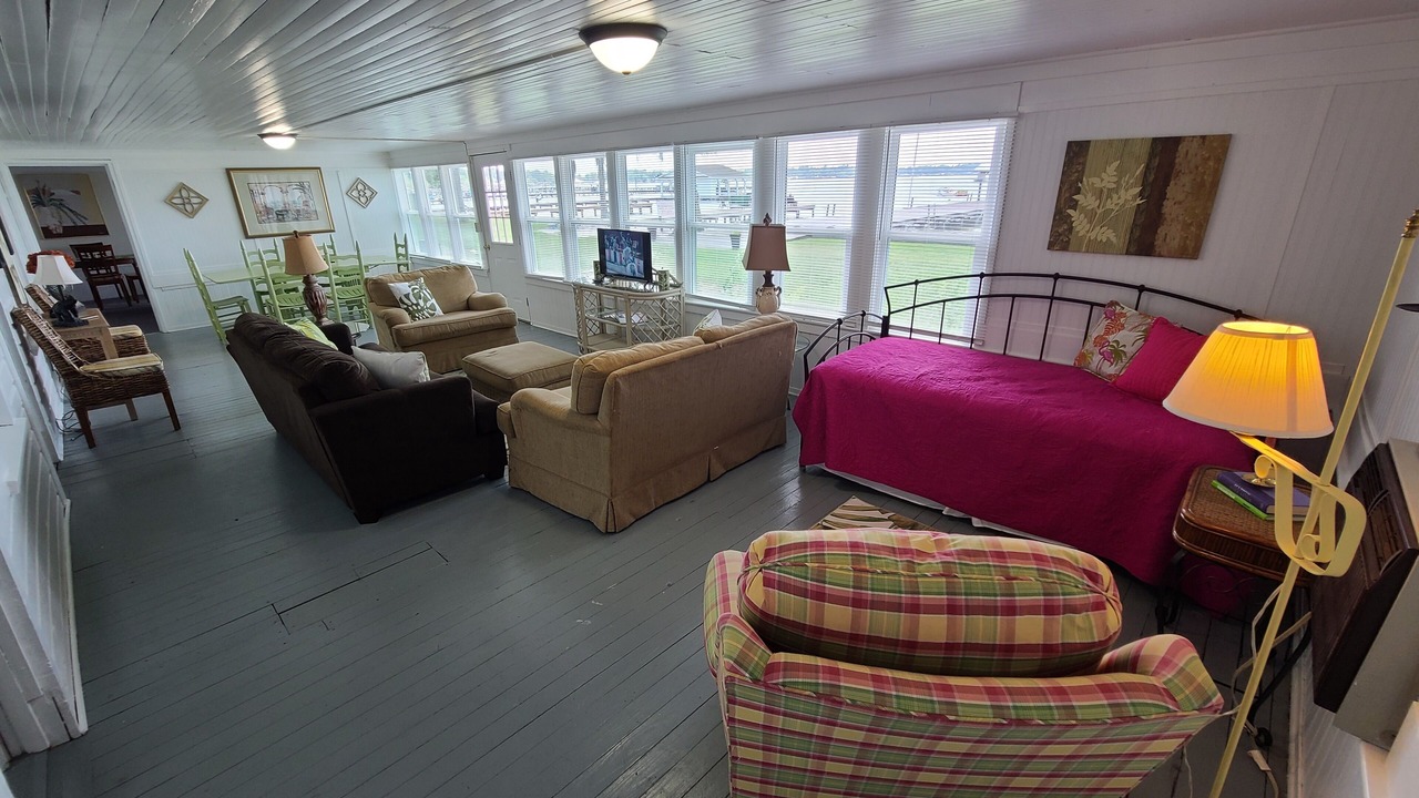 Photo of Bedroom in White Lake