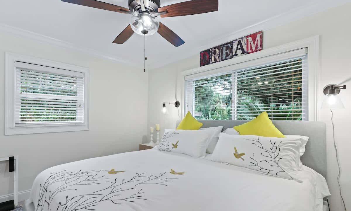 Photo of Bedroom in Whitemarsh Island