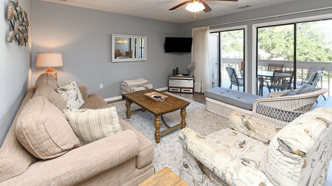Photo of Livingroom in Surfside Beach